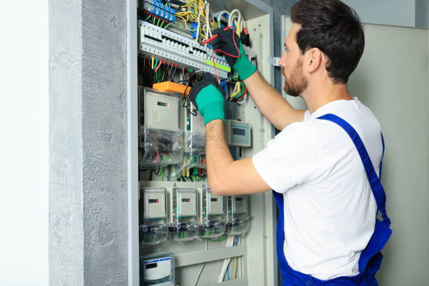 Best Circuit Breaker Repair  in Sealy, TX